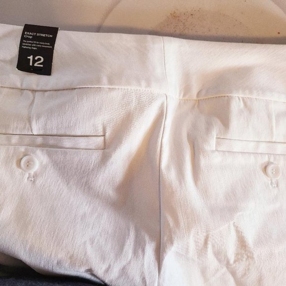 The Limited Women's Size 12 White Signature Exact Stretch Crop Ankle Pant! NWT! - Picture 3 of 3